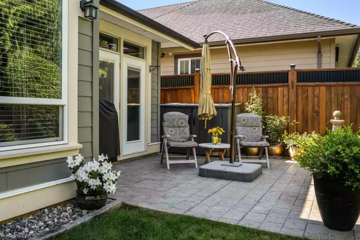 Front Yard Photo of 1 45348 Magdalena Place, Cultus Lake, BC