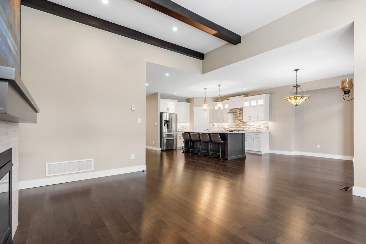 Laundry Room Photo of 1 45348 Magdalena Place, Cultus Lake, BC