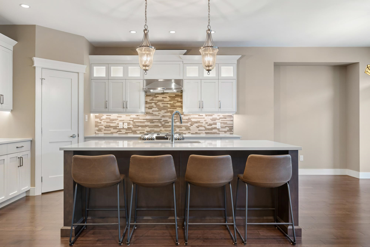 Primary Bathroom Photo of 1 45348 Magdalena Place, Cultus Lake, BC