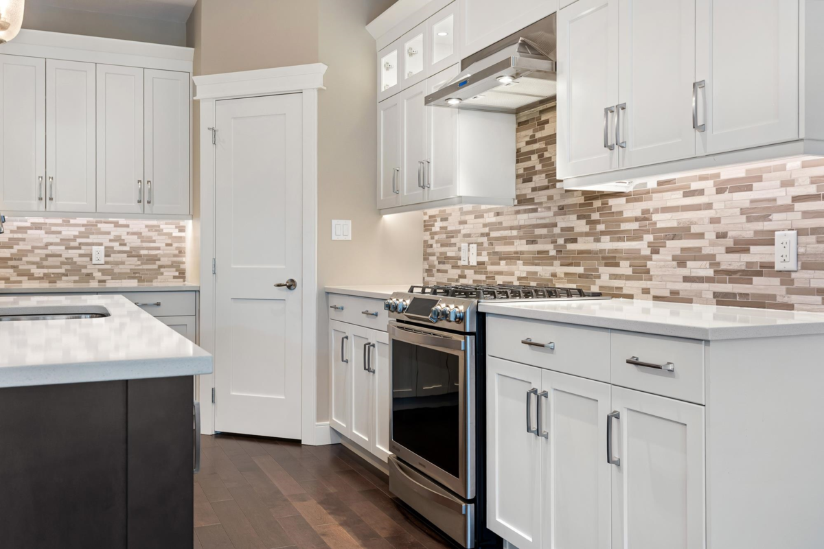 Walk-In Closet Photo of 1 45348 Magdalena Place, Cultus Lake, BC