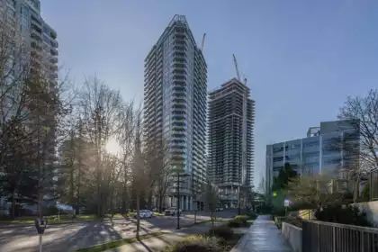 702 4808 Hazel Street, Burnaby, BC, Burnaby — Apartment/Condo for sale