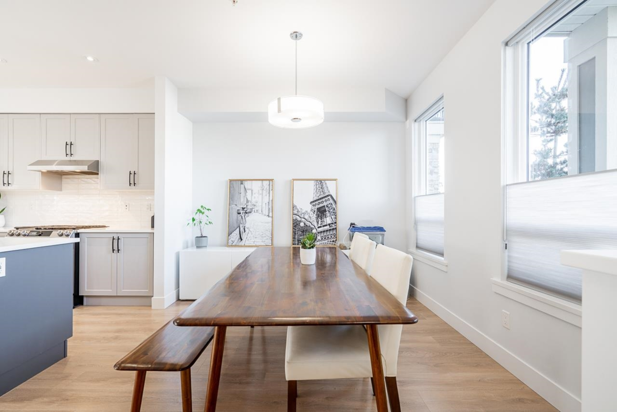 Breakfast Nook Photo of 20484 78 Avenue, Langley, BC