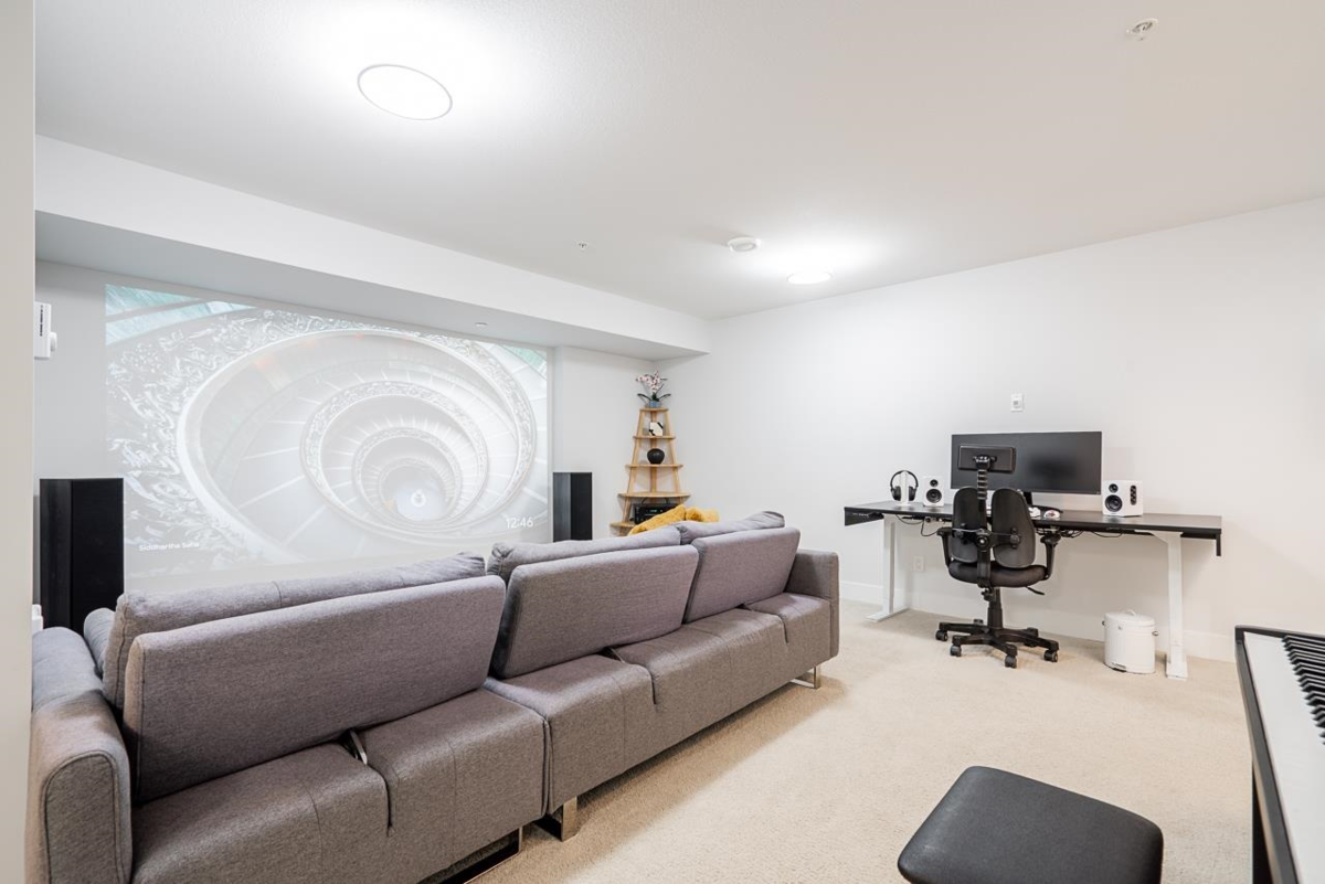 Hallway Photo of 20484 78 Avenue, Langley, BC