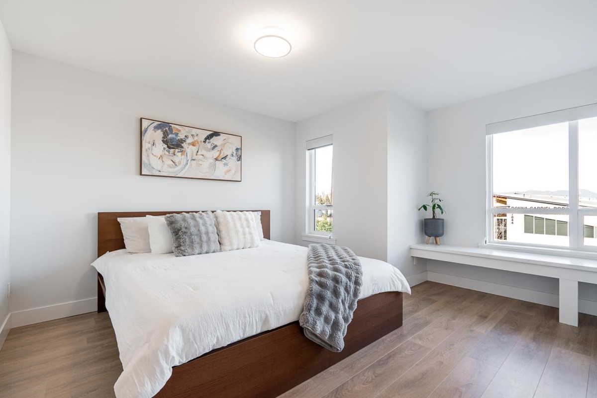 Powder Room Photo of 20484 78 Avenue, Langley, BC