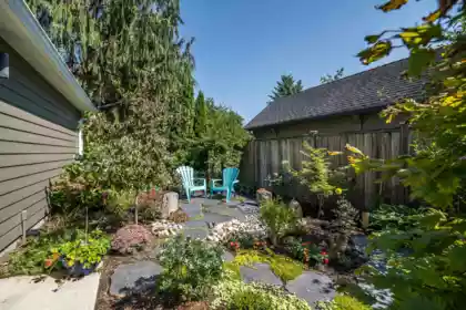 Swimming Pool Photo of 5158 Westminster Lane, Delta, BC