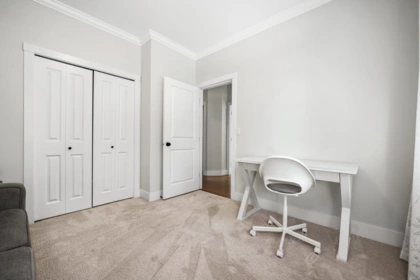Walk-In Closet Photo of 5158 Westminster Lane, Delta, BC