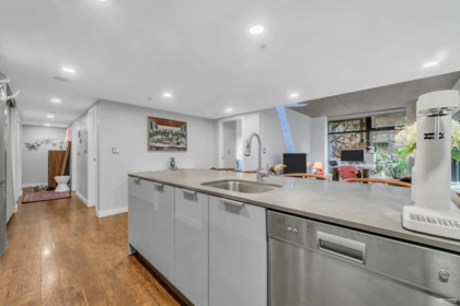 Primary Bedroom Photo of 605 128 W Cordova Street, Vancouver, BC