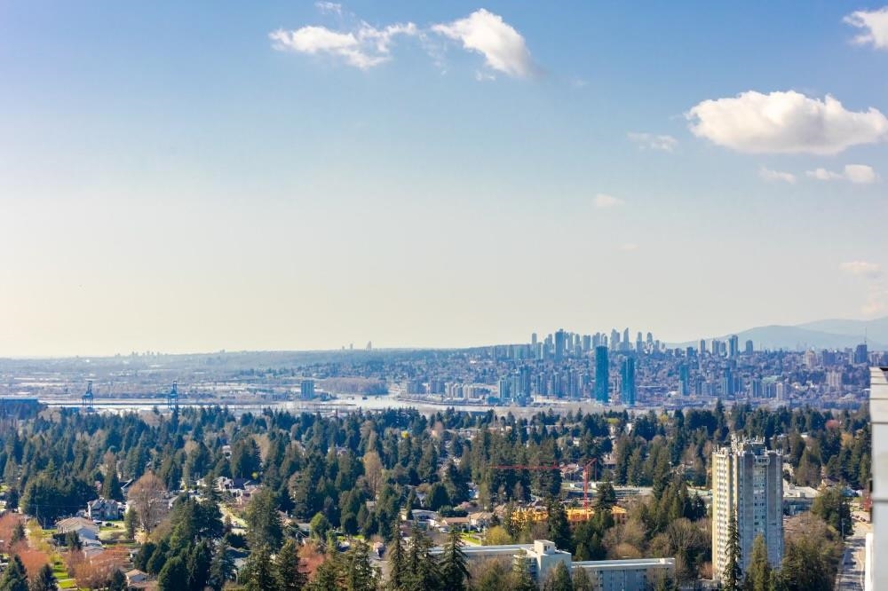 Laundry Room Photo of 4106 9887 Whalley Boulevard, Surrey, BC