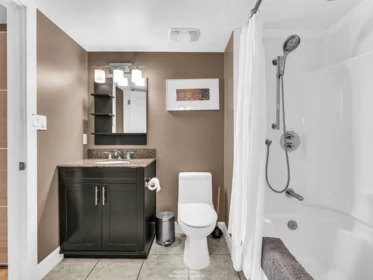 Loft / Bonus Room Photo of 203 4323 Gallant Avenue, North Vancouver, BC
