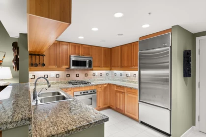 Office / Den Photo of 1053 Marinaside Crescent, Vancouver, BC