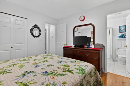 Hallway Photo of 26655 32 Avenue, Langley, BC