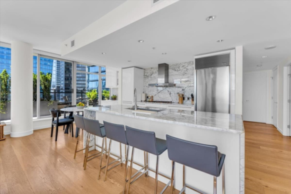 2602 788 Richards Street, Vancouver, BC
