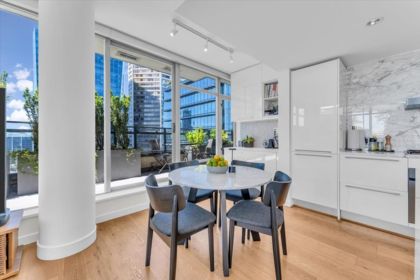 Kitchen Photo of 2602 788 Richards Street, Vancouver, BC
