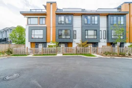33 16511 Watson Drive Drive, Surrey, BC