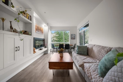 204 2238 Whatcom Road, Abbotsford, BC