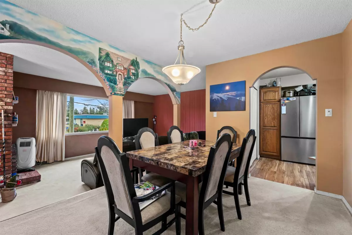 Kitchen Photo of 273 52a Street, Delta, BC