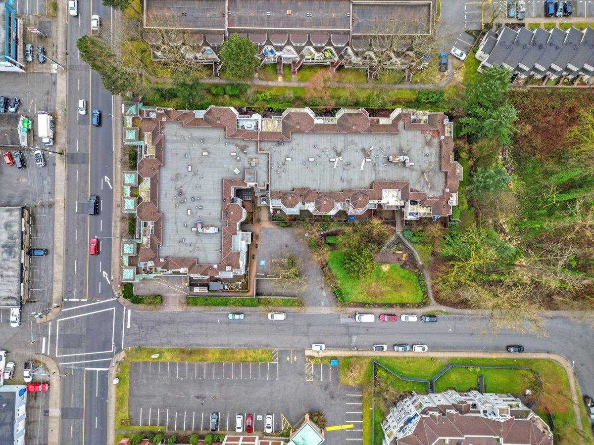 Hallway Photo of 215 2678 Dixon Street, Port Coquitlam, BC