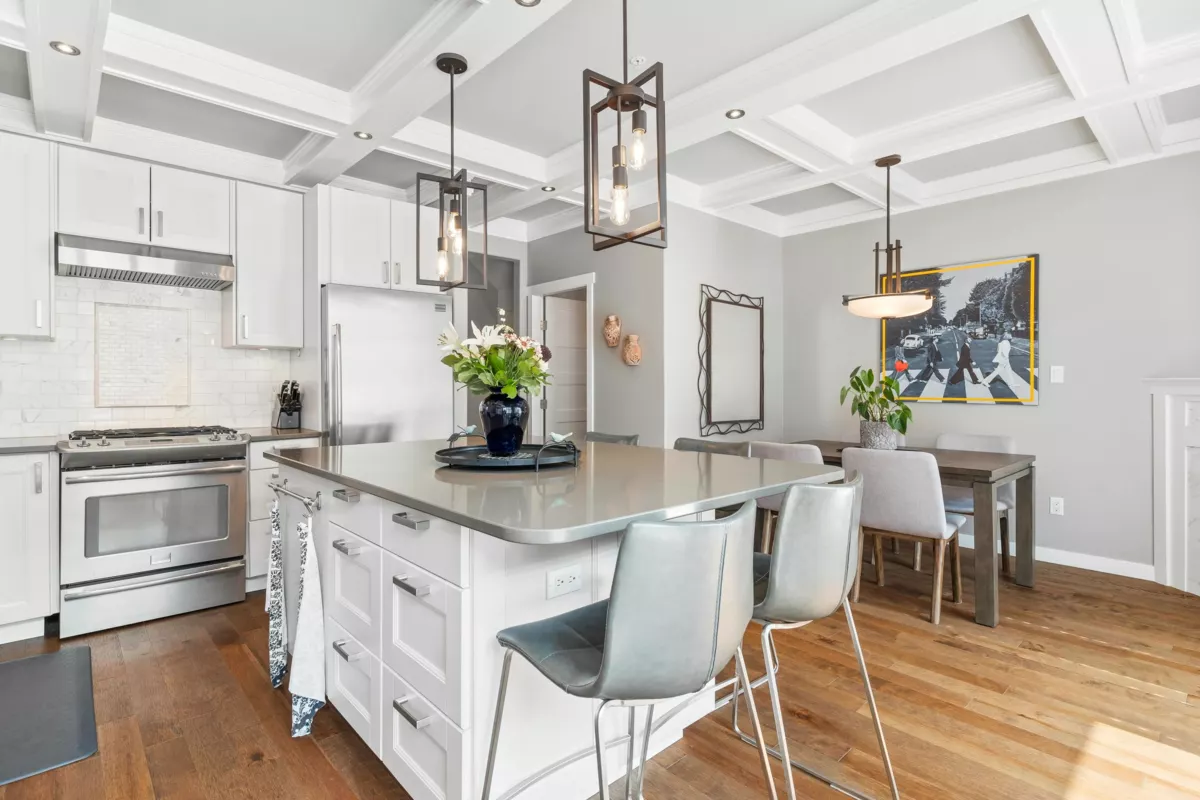 Breakfast Nook Photo of 1157 Vidal Street, White Rock, BC