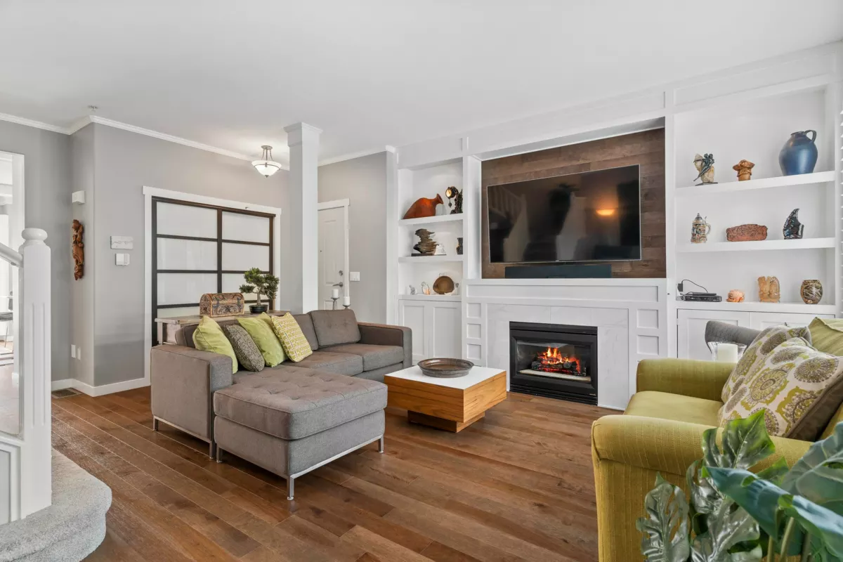 Pantry Photo of 1157 Vidal Street, White Rock, BC