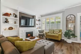 1157 Vidal Street, White Rock, BC