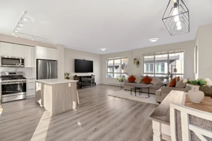 60 9688 162a Street, Surrey, BC