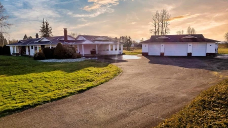 15145 Harris Road, Pitt Meadows, BC, Pitt Meadows — Single Family Residence for sale