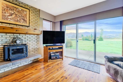Primary Bedroom Photo of 15145 Harris Road, Pitt Meadows, BC