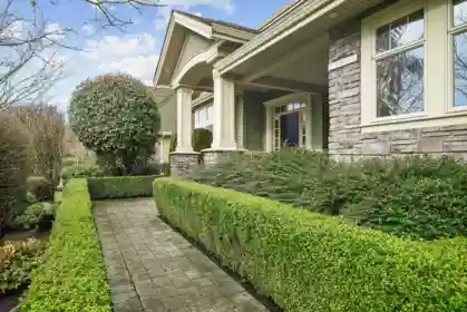 15845 39a Avenue, Surrey, BC