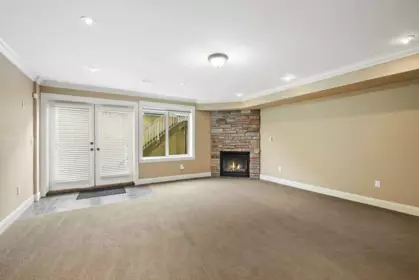 Hallway Photo of 15845 39a Avenue, Surrey, BC
