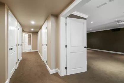 Laundry Room Photo of 15845 39a Avenue, Surrey, BC