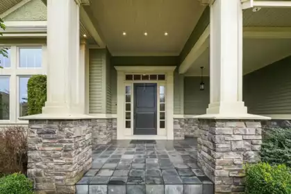 15845 39a Avenue, Surrey, BC