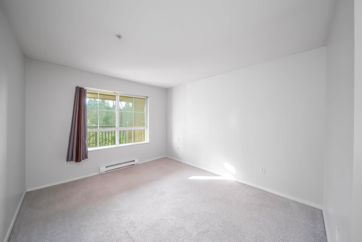 Basement Recreation Room Photo of 309 9283 Government Street, Burnaby, BC