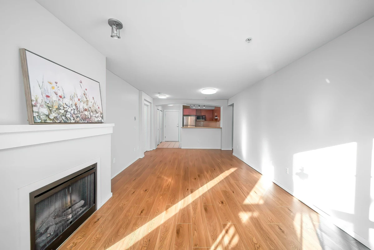 Walk-In Closet Photo of 309 9283 Government Street, Burnaby, BC