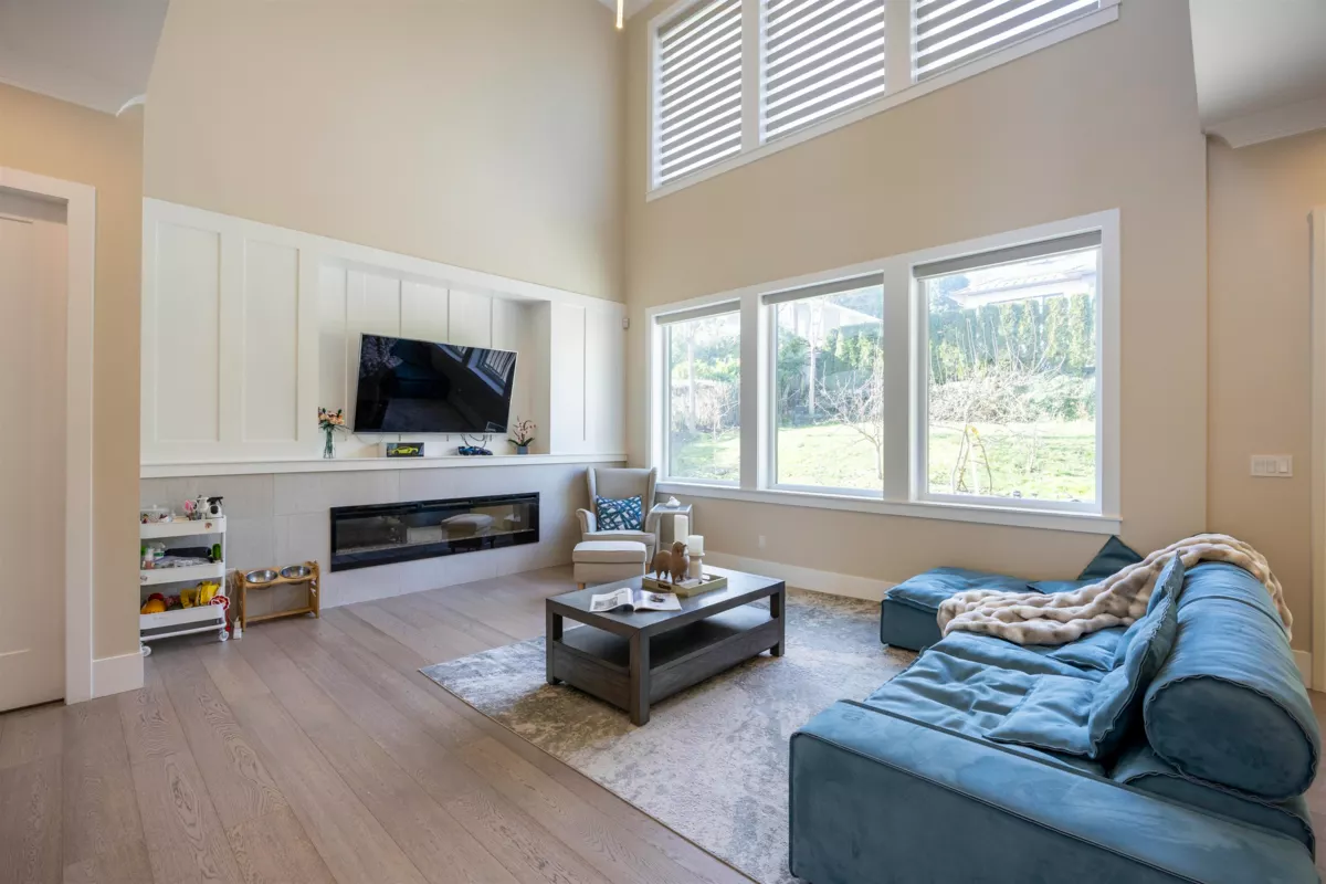 Garden / Landscaping Photo of 3056 Lazy A Street, Coquitlam, BC