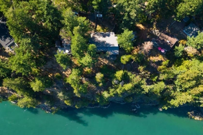 Front Yard Photo of 1505 Williams Road, Bowen Island, BC