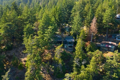 Outdoor Deck Photo of 1505 Williams Road, Bowen Island, BC