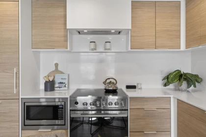 Breakfast Nook Photo of 406 6485 Manitoba Street, Vancouver, BC