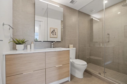 Hallway Photo of 406 6485 Manitoba Street, Vancouver, BC