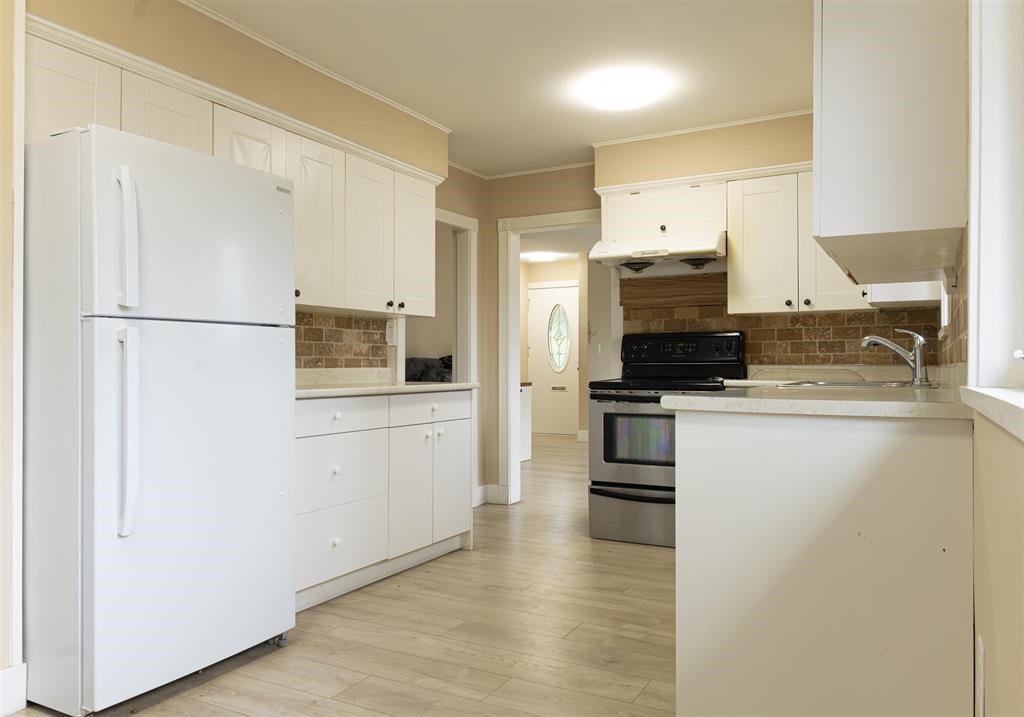 Walk-In Closet Photo of 7096 Barkley Drive, Delta, BC