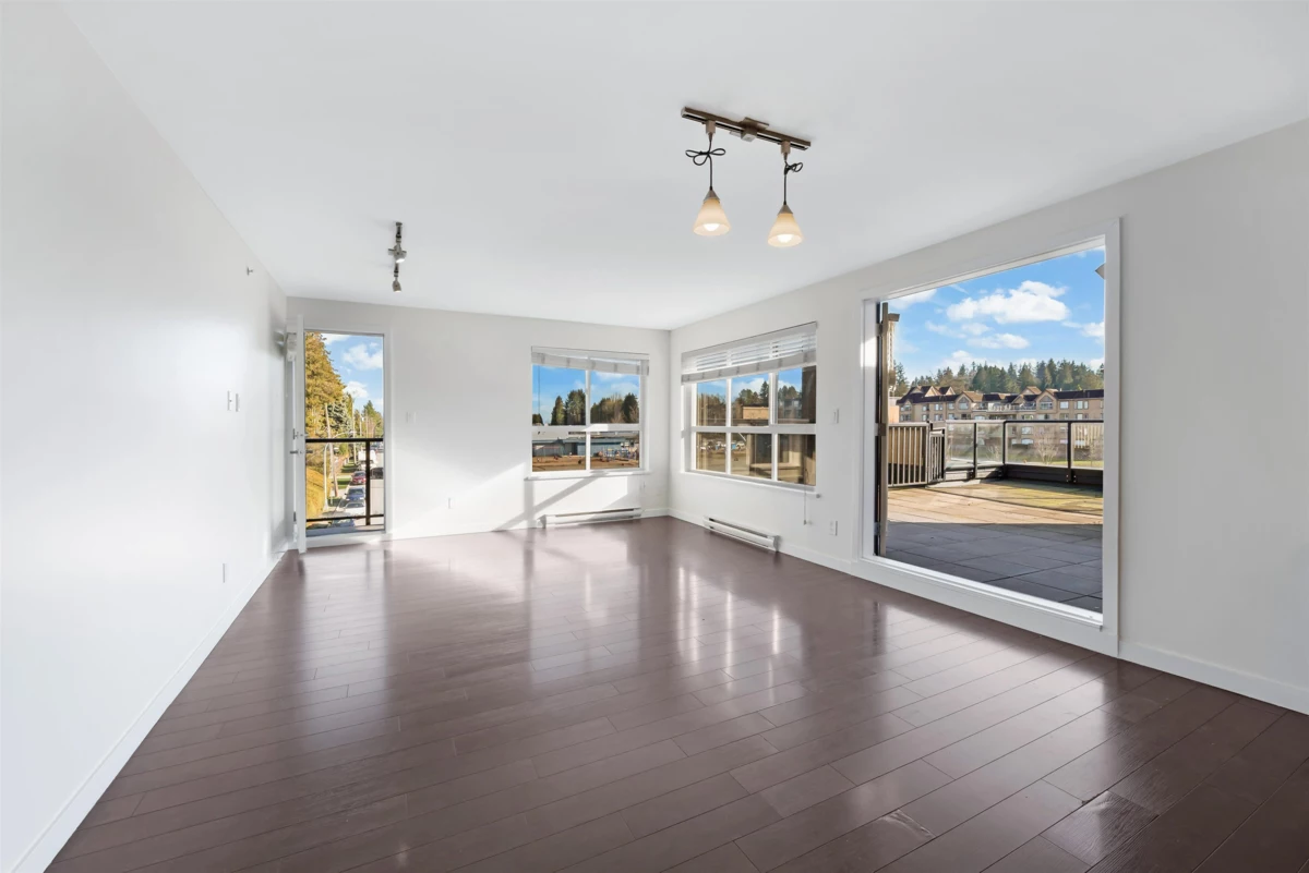 Breakfast Nook Photo of 502 2191 Shaughnessy Street, Port Coquitlam, BC