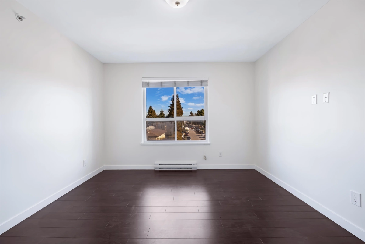 Hallway Photo of 502 2191 Shaughnessy Street, Port Coquitlam, BC