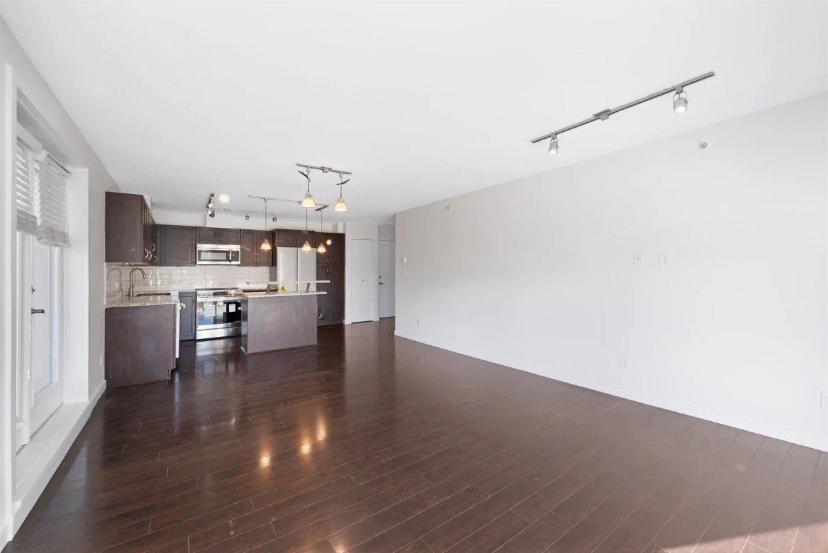 Walk-In Closet Photo of 502 2191 Shaughnessy Street, Port Coquitlam, BC