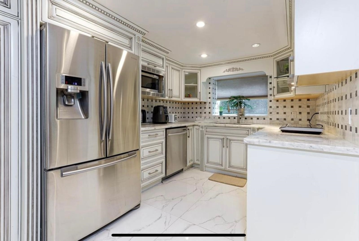 Aerial View of 3263 Norwood Avenue, North Vancouver, BC