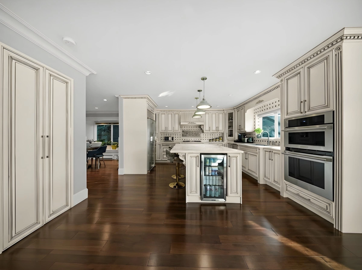 Kitchen Photo of 3263 Norwood Avenue, North Vancouver, BC