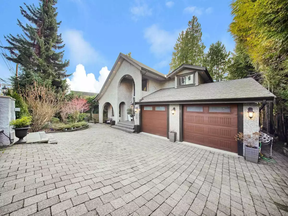 Neighborhood Park Photo Near 3263 Norwood Avenue, North Vancouver, BC