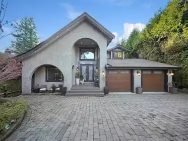 3263 Norwood Avenue, North Vancouver, BC, Upper Lonsdale — 5 bed single family residence for sale
