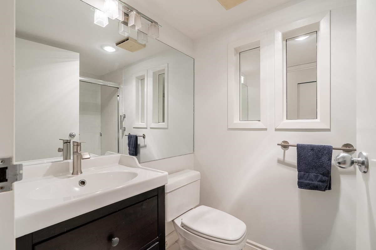 Basement Recreation Room Photo of 303 1345 Burnaby Street, Vancouver, BC