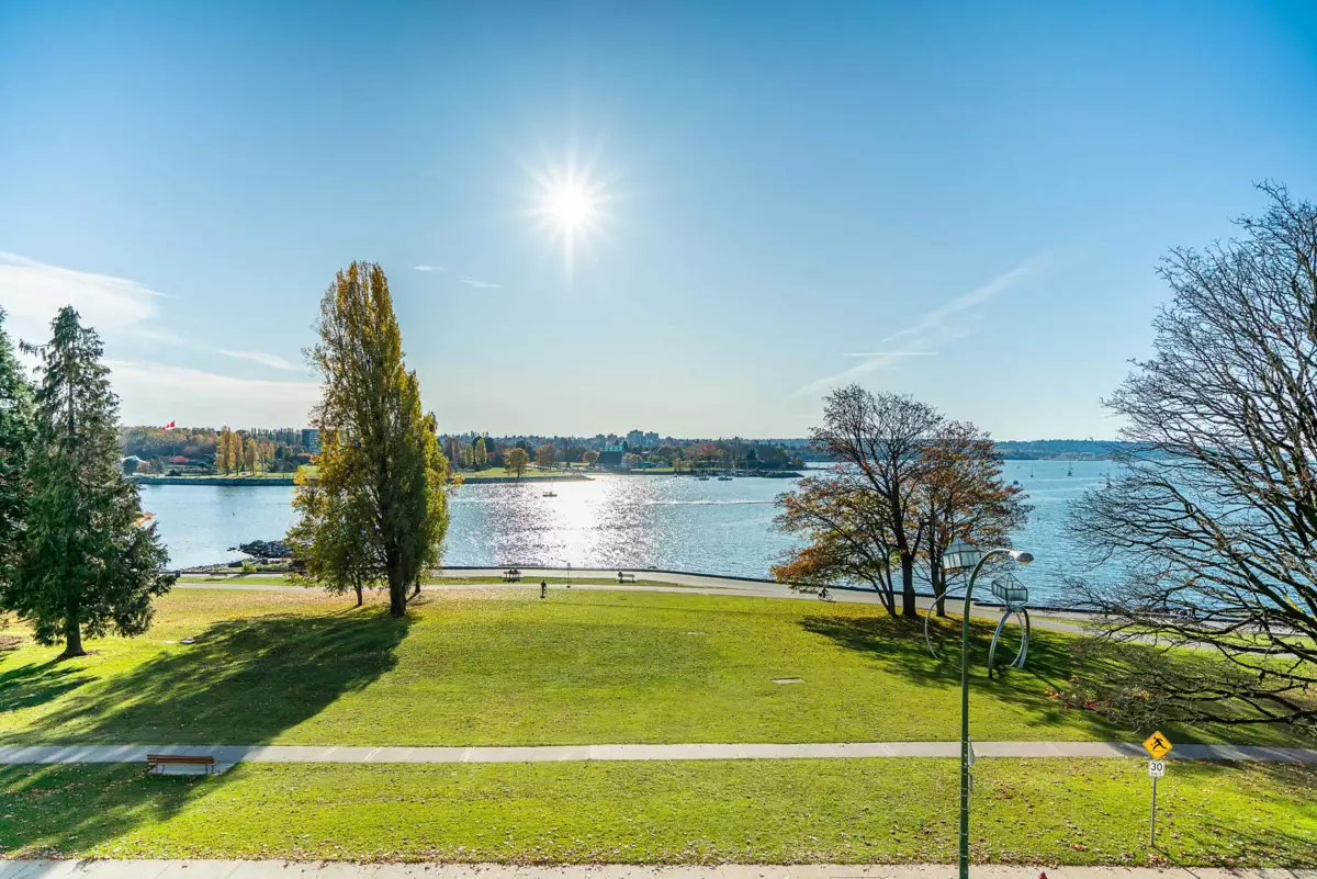 Front Yard Photo of 303 1345 Burnaby Street, Vancouver, BC