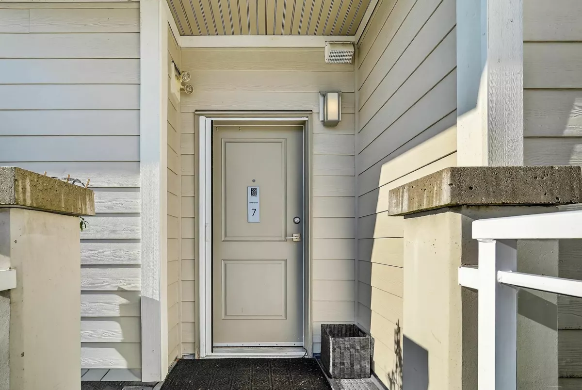 Backyard Photo of PH7 5555 Dunbar Street, Vancouver, BC