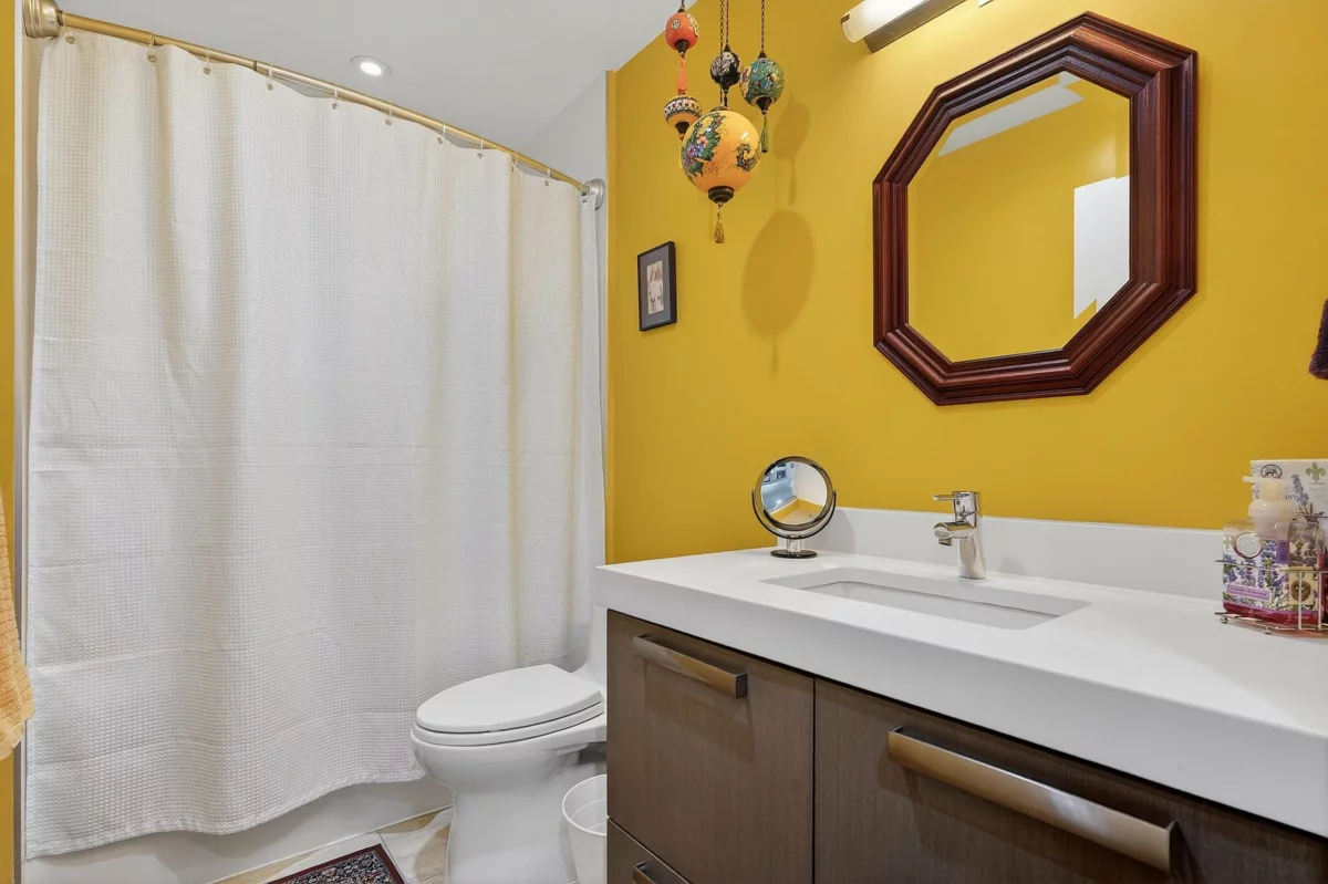 Guest Bathroom Photo of PH7 5555 Dunbar Street, Vancouver, BC